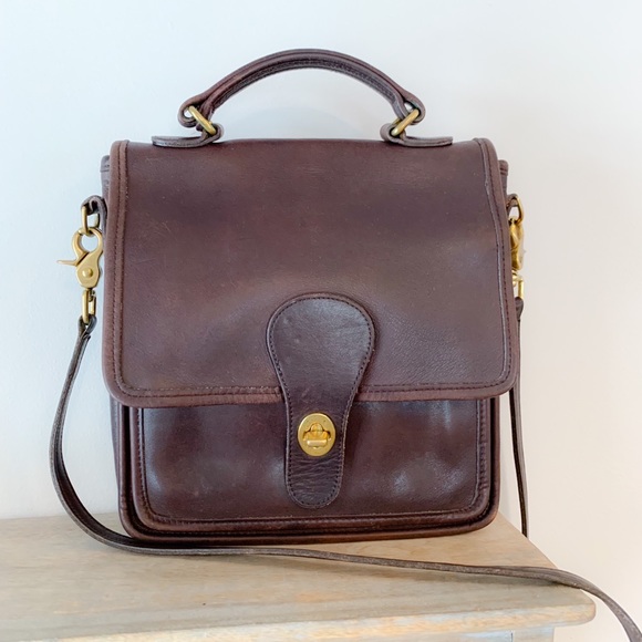 Coach Handbags - Vintage Coach #5130 Station Purse